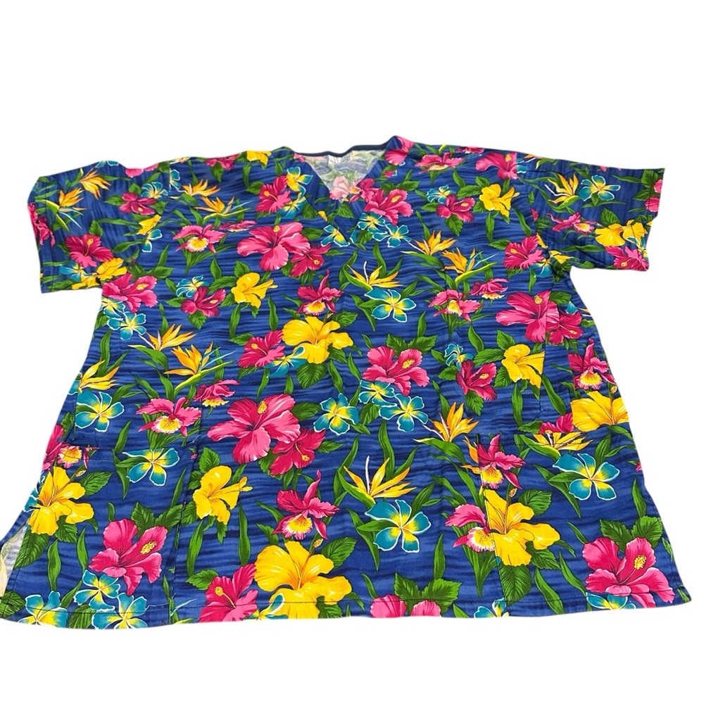 Hibiscus Tropical‎ Scrub Top White Swan colorful Floral Nurse Uniform Pockets
